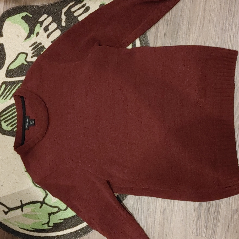 Porter & Ash burgundy sweater
